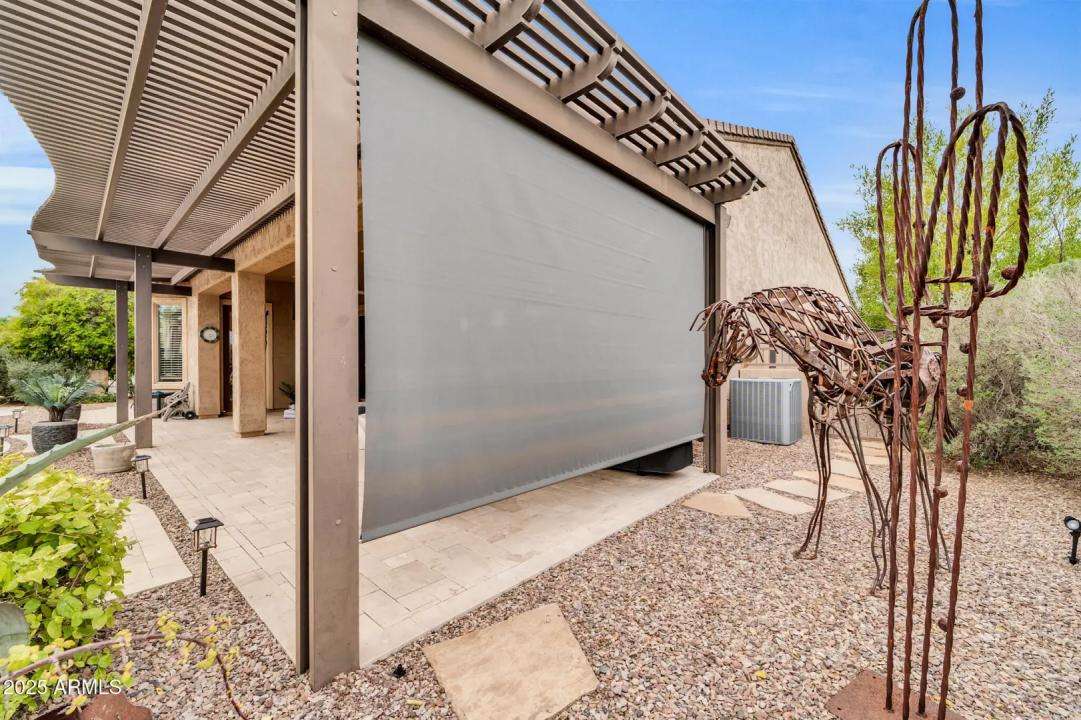 Real Estate Picture 25