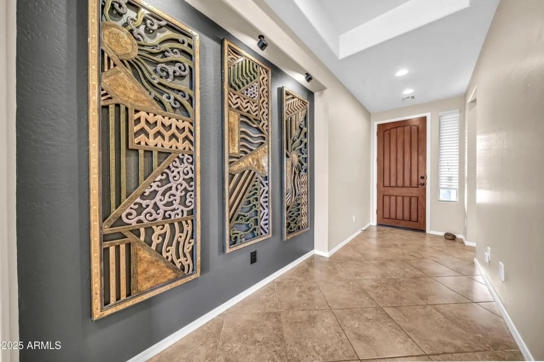 Real Estate Picture 3