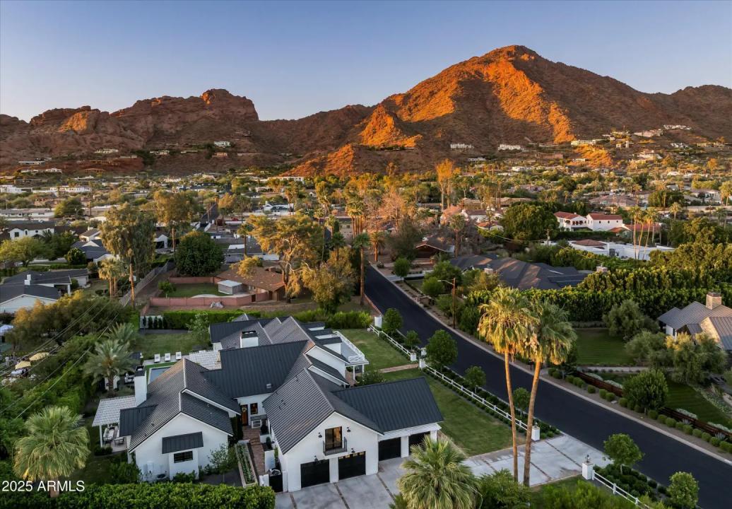 Real Estate Picture 64