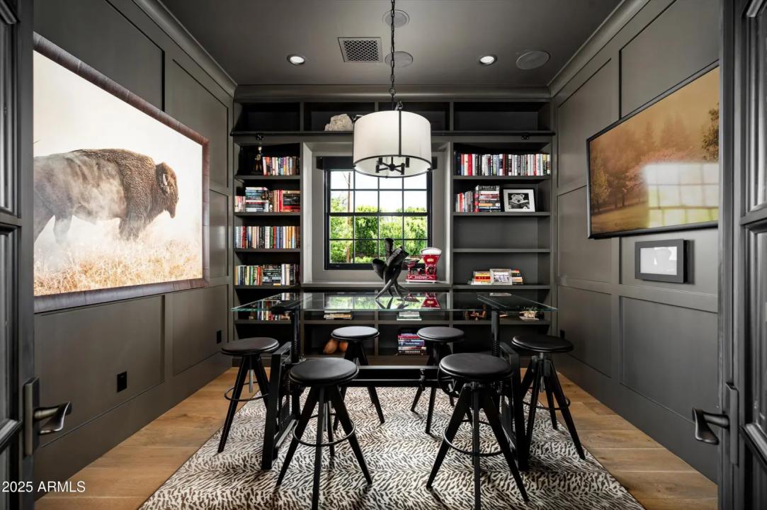 Real Estate Picture 17