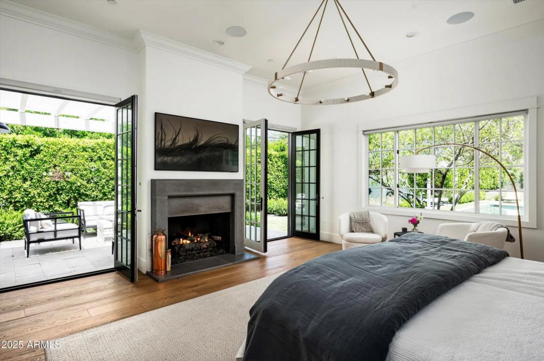 Real Estate Picture 18