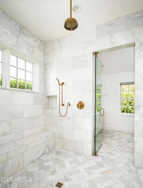 Real Estate Picture 21
