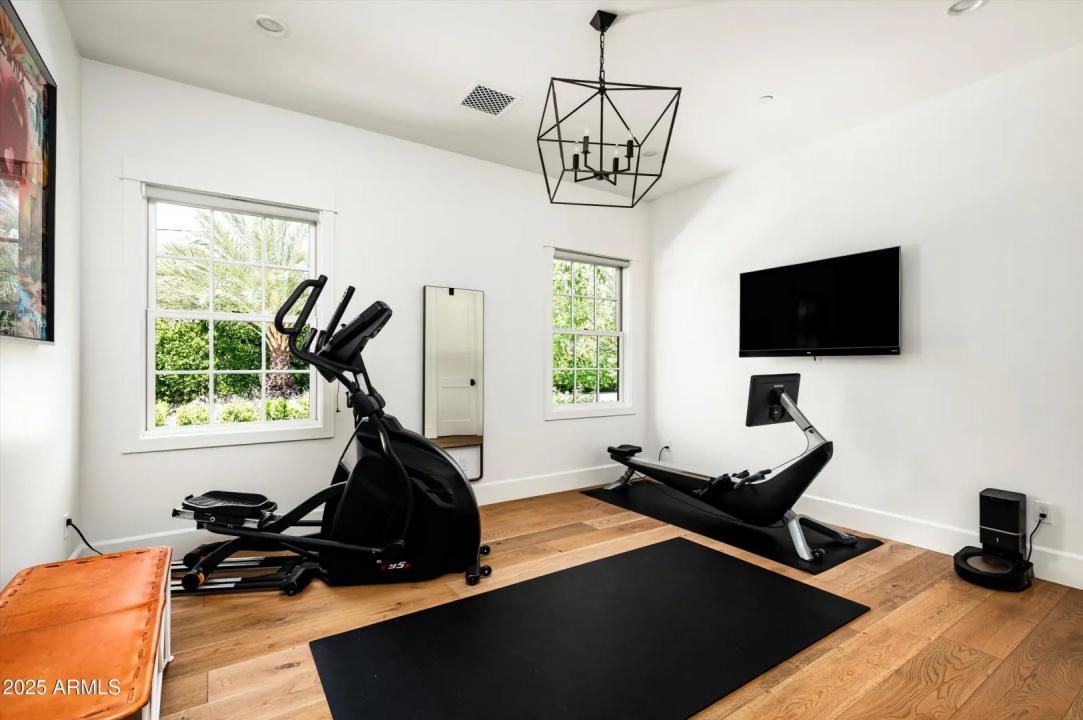 Real Estate Picture 33