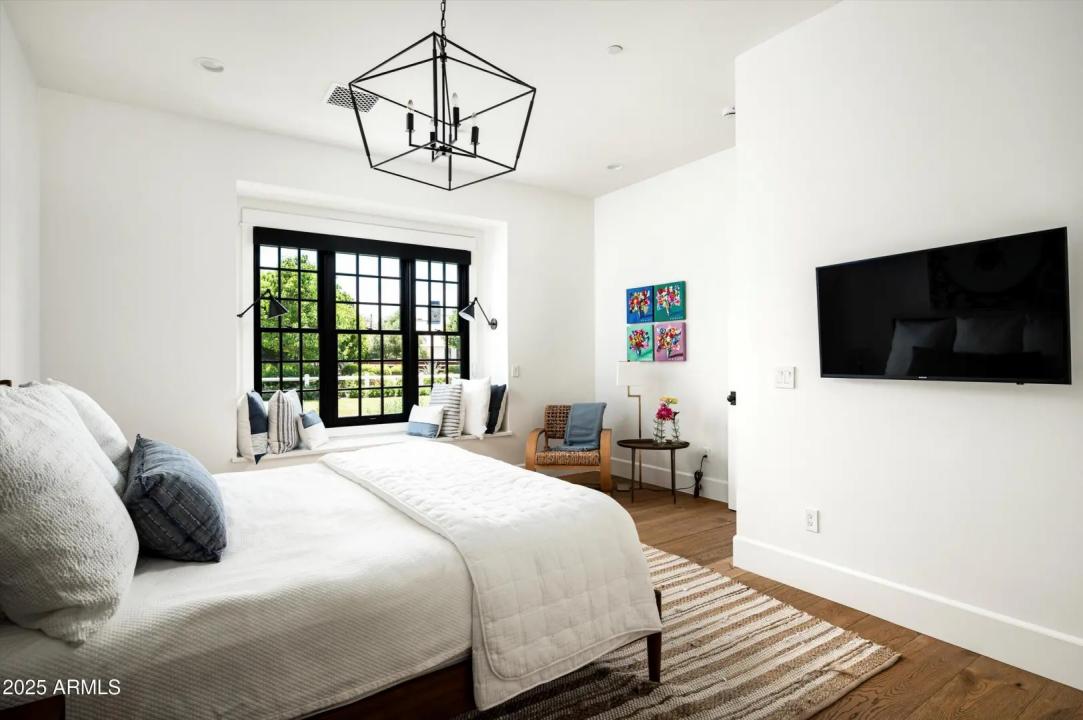 Real Estate Picture 31