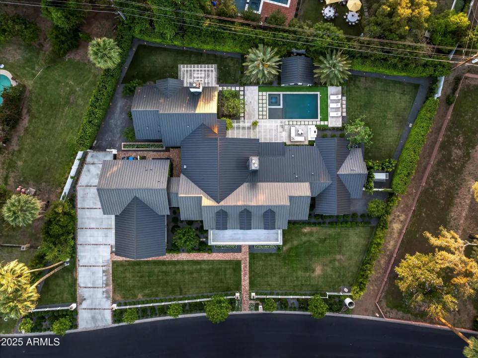 Real Estate Picture 58