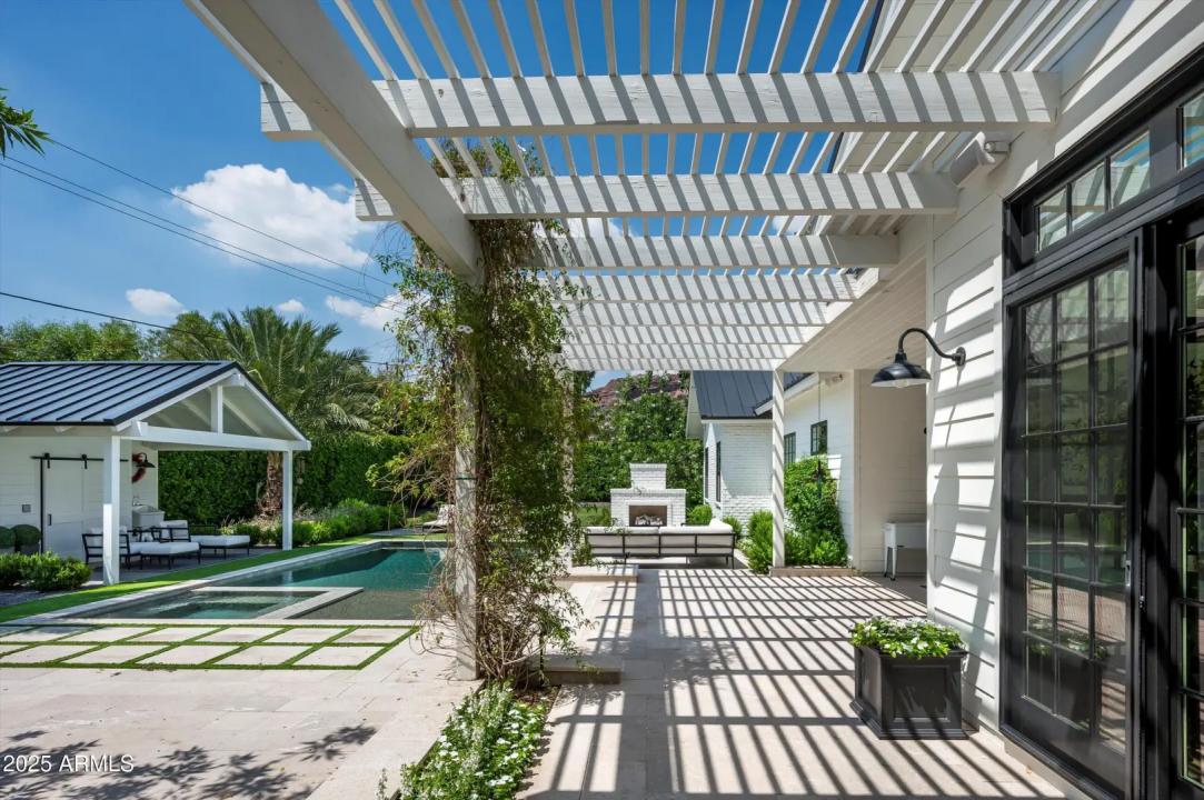 Real Estate Picture 54