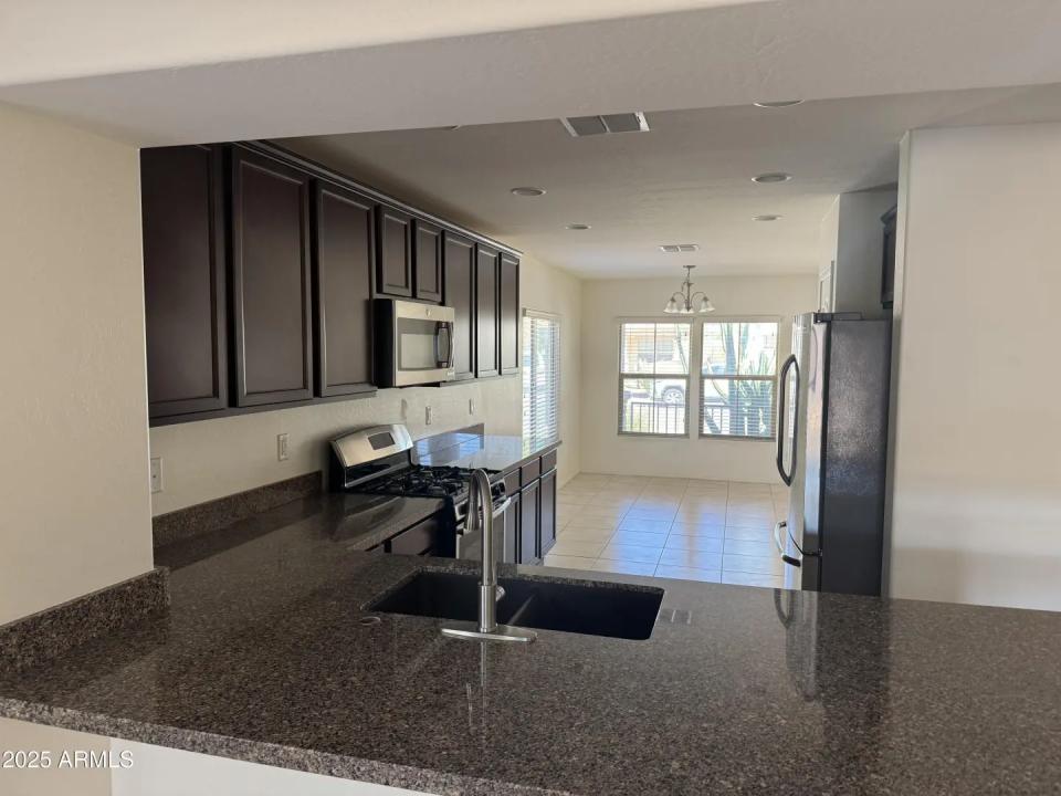 Real Estate Picture 3