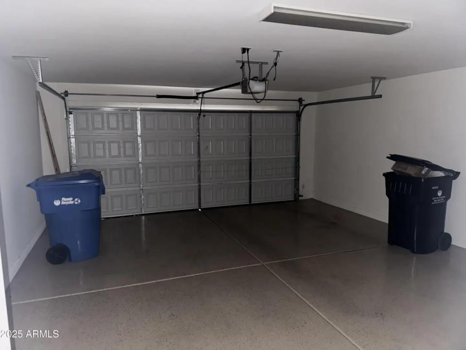 Real Estate Picture 11