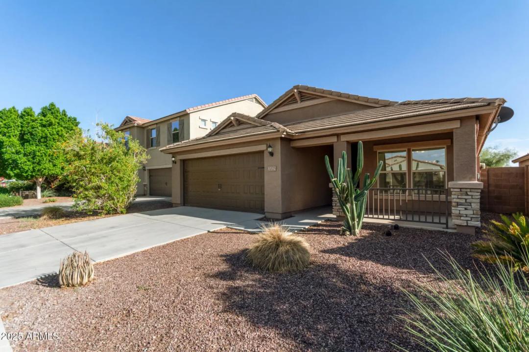Real Estate Picture 3