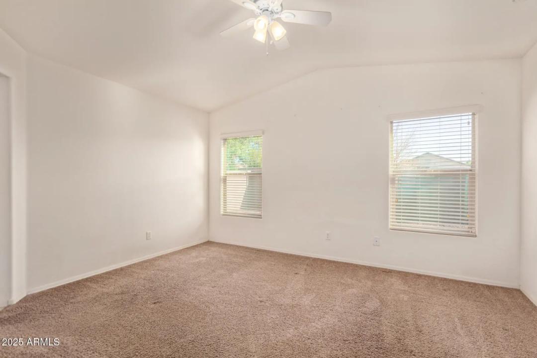 Real Estate Picture 15