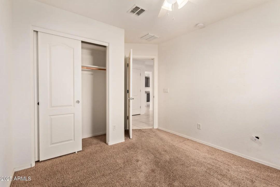 Real Estate Picture 23