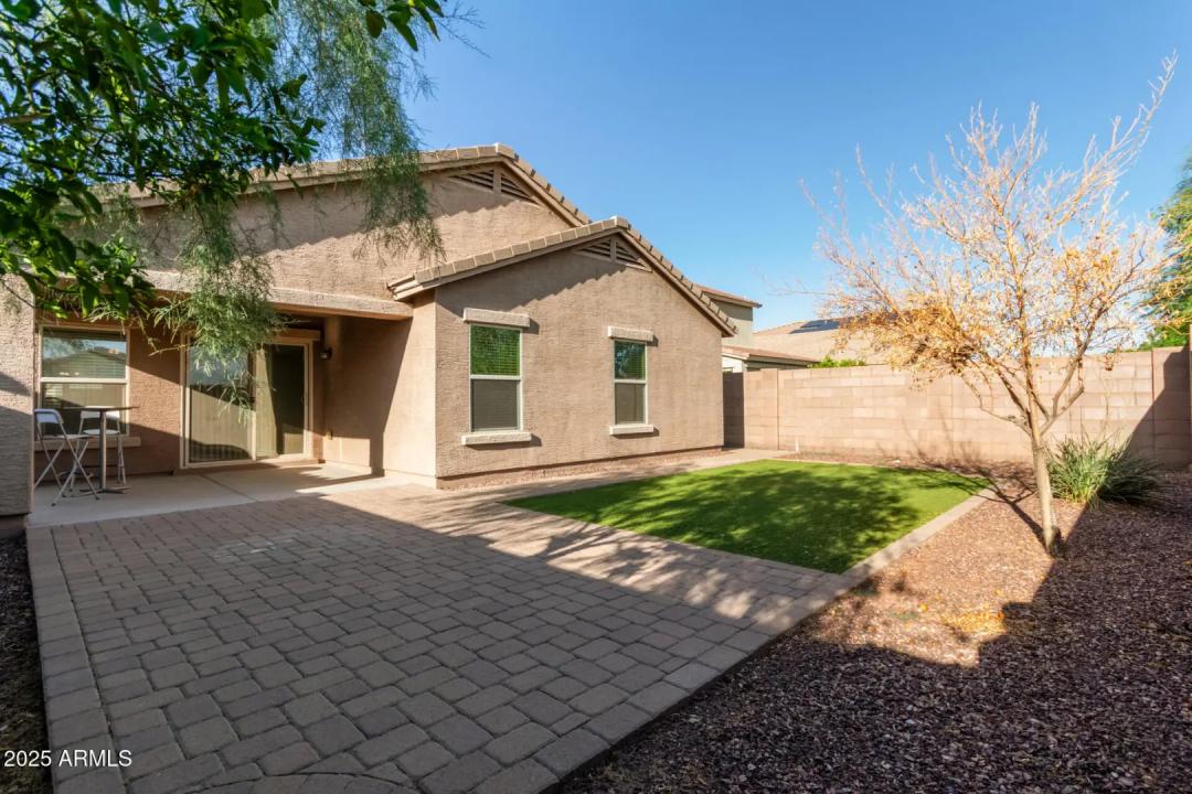 Real Estate Picture 29