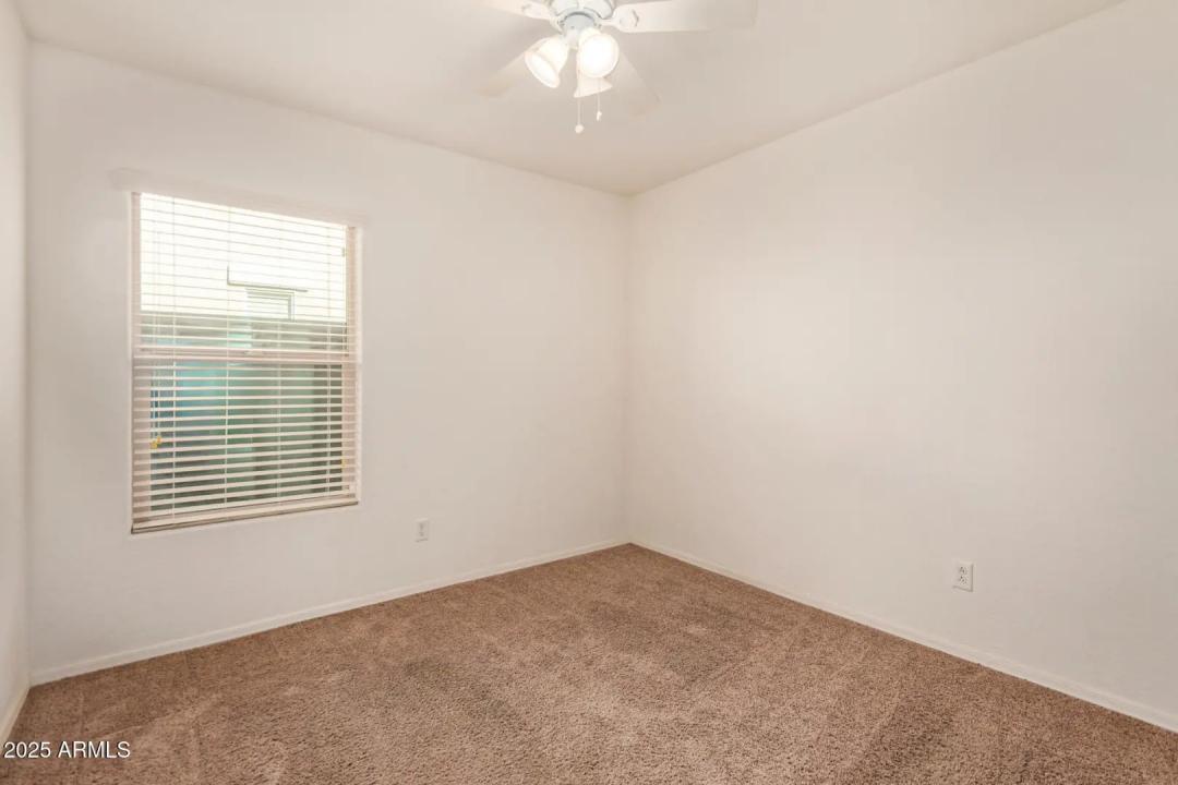 Real Estate Picture 22