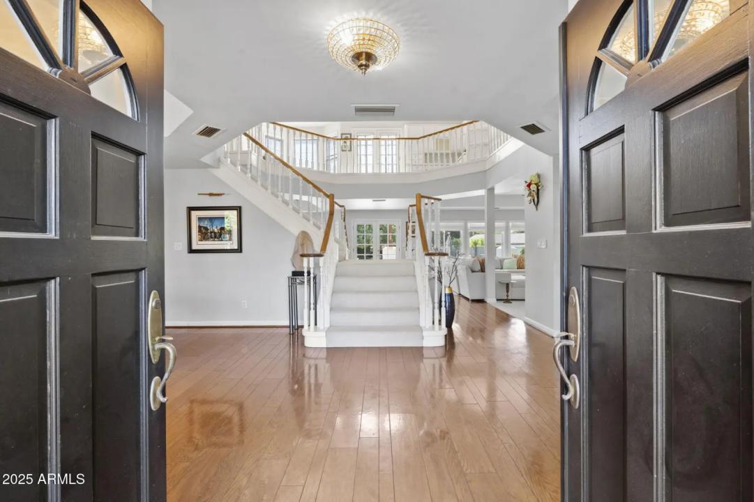 Real Estate Picture 6