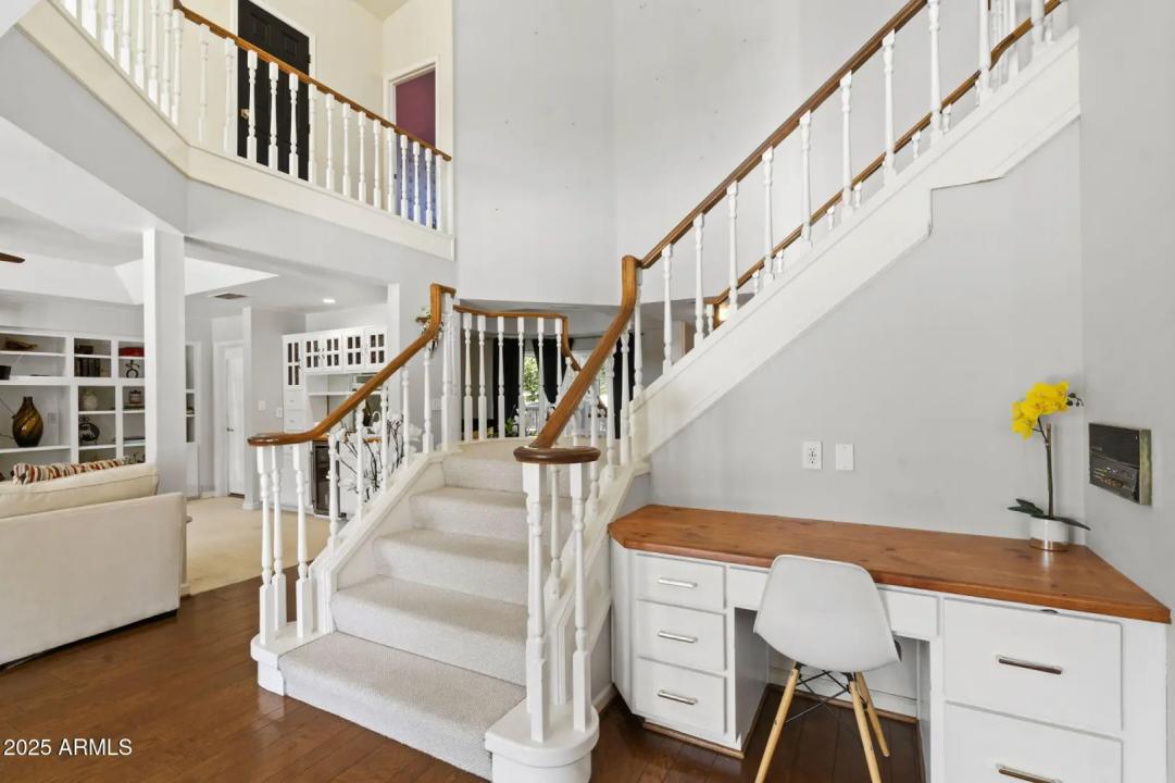 Real Estate Picture 17