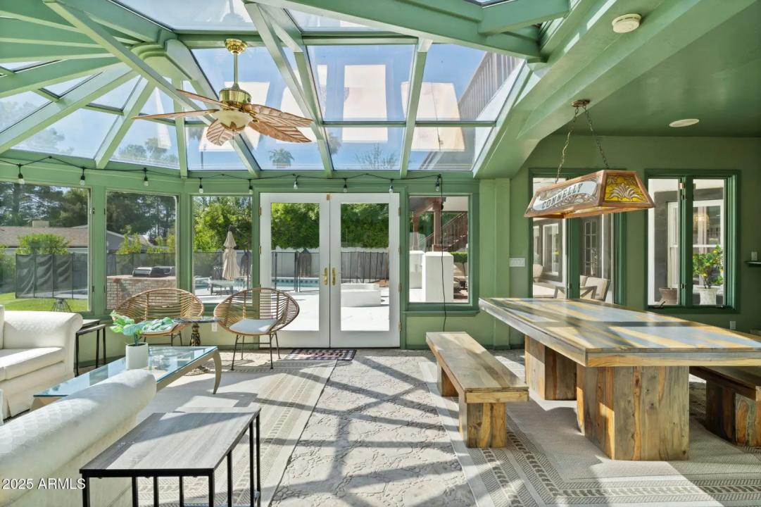 Real Estate Picture 23