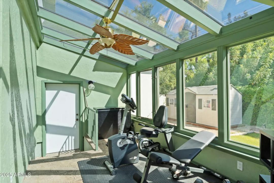 Real Estate Picture 24