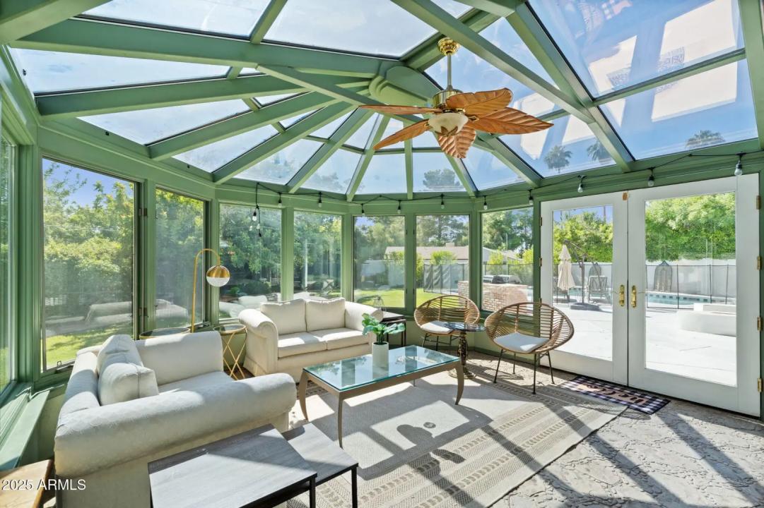 Real Estate Picture 25