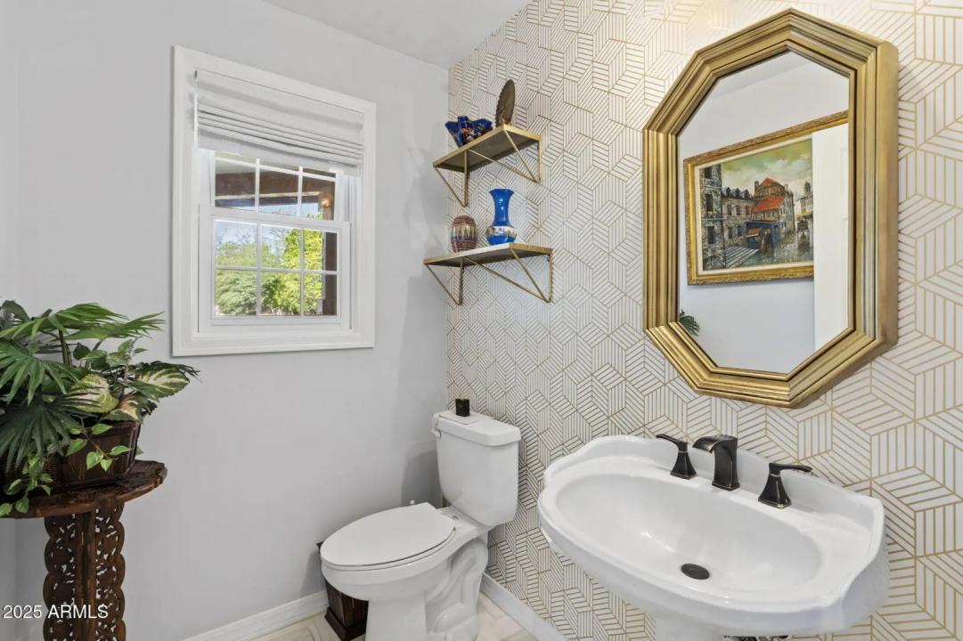 Real Estate Picture 28