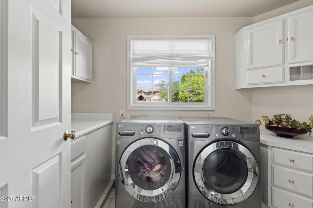 Real Estate Picture 33