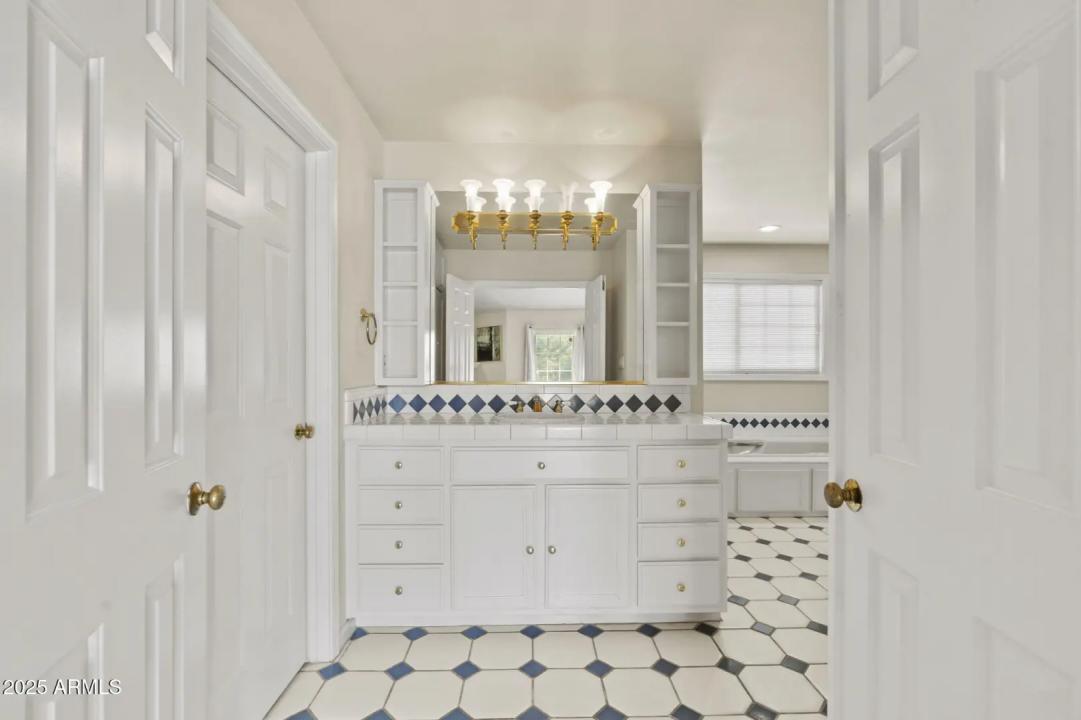 Real Estate Picture 45