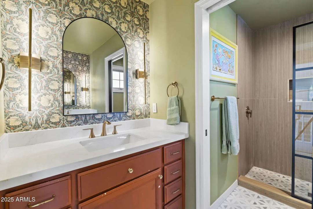 Real Estate Picture 48