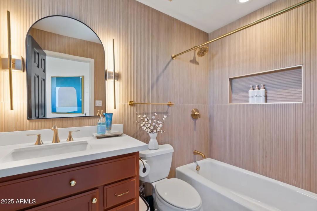 Real Estate Picture 54