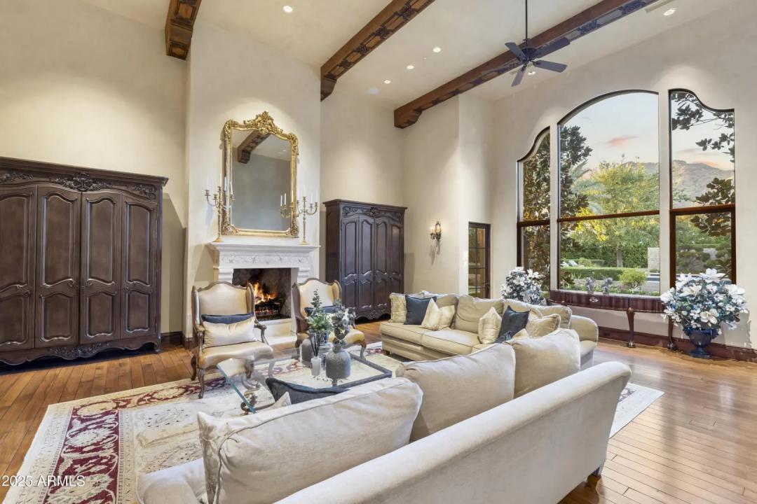 Real Estate Picture 13