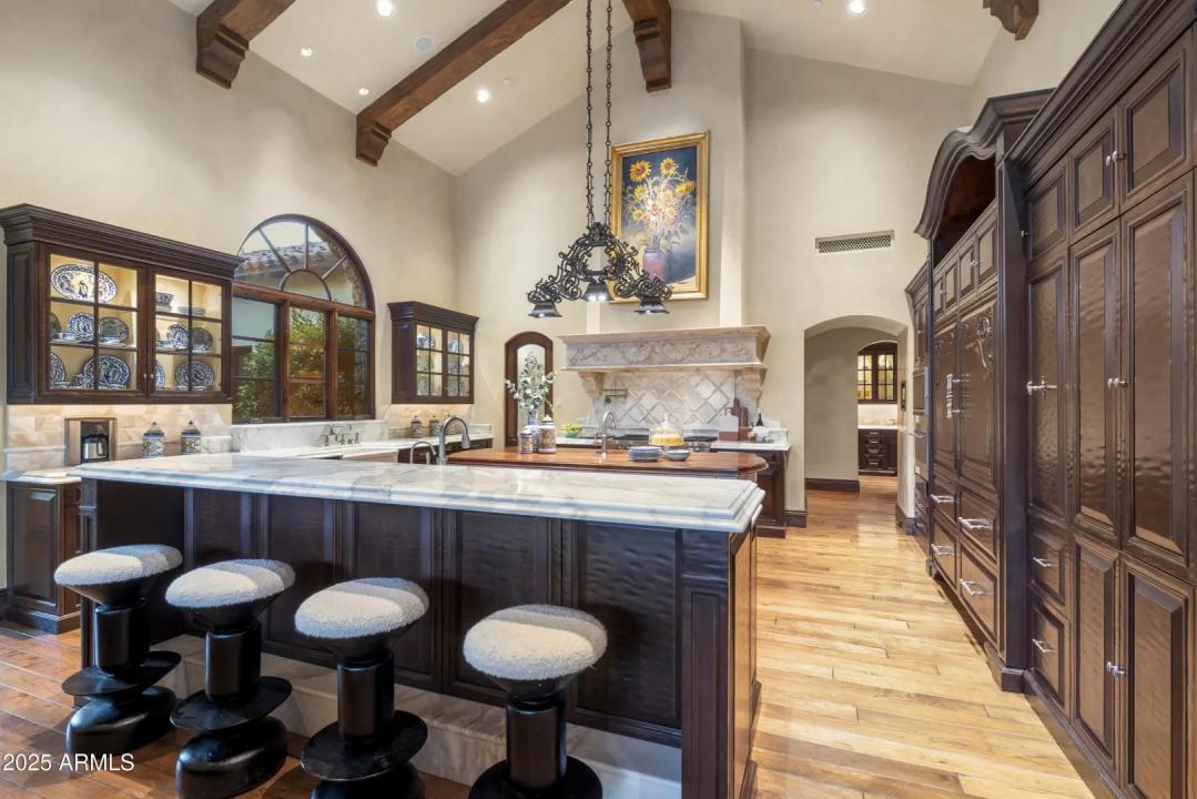 Real Estate Picture 21