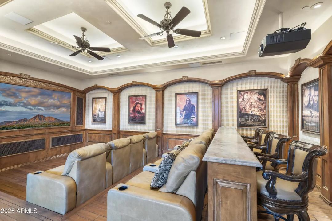 Real Estate Picture 24