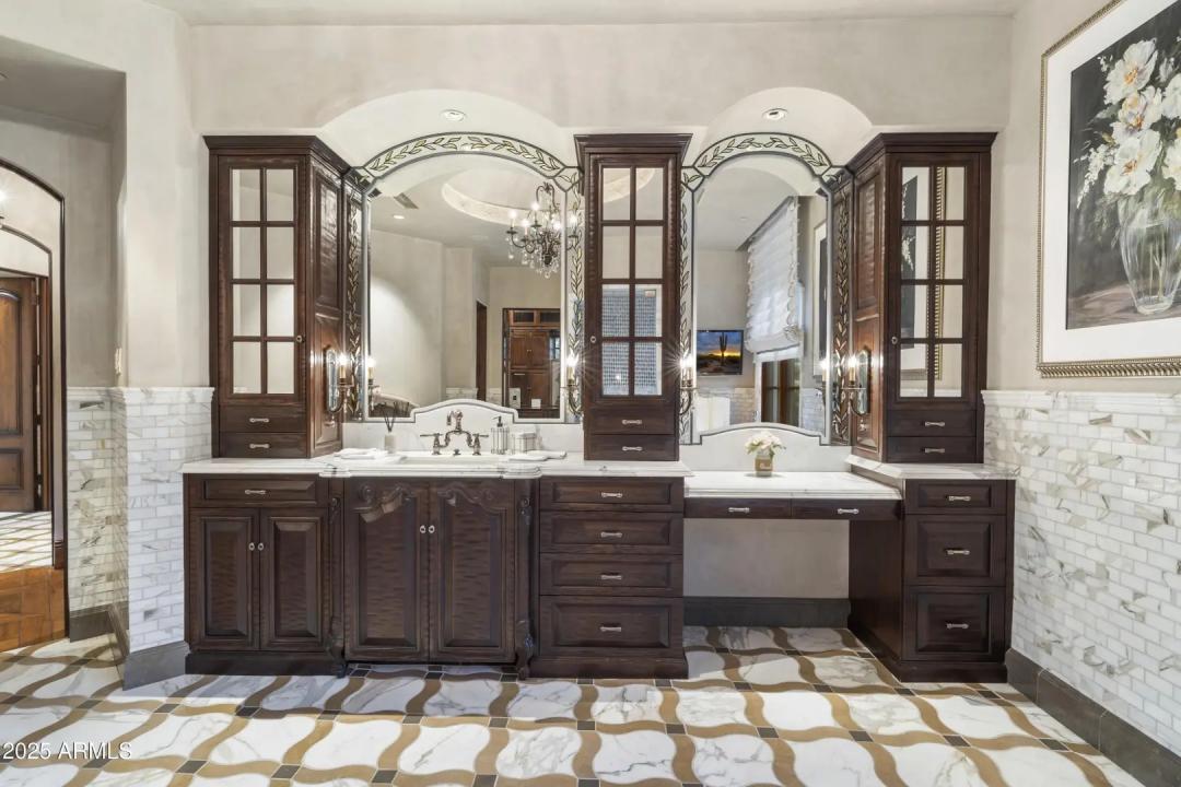 Real Estate Picture 44