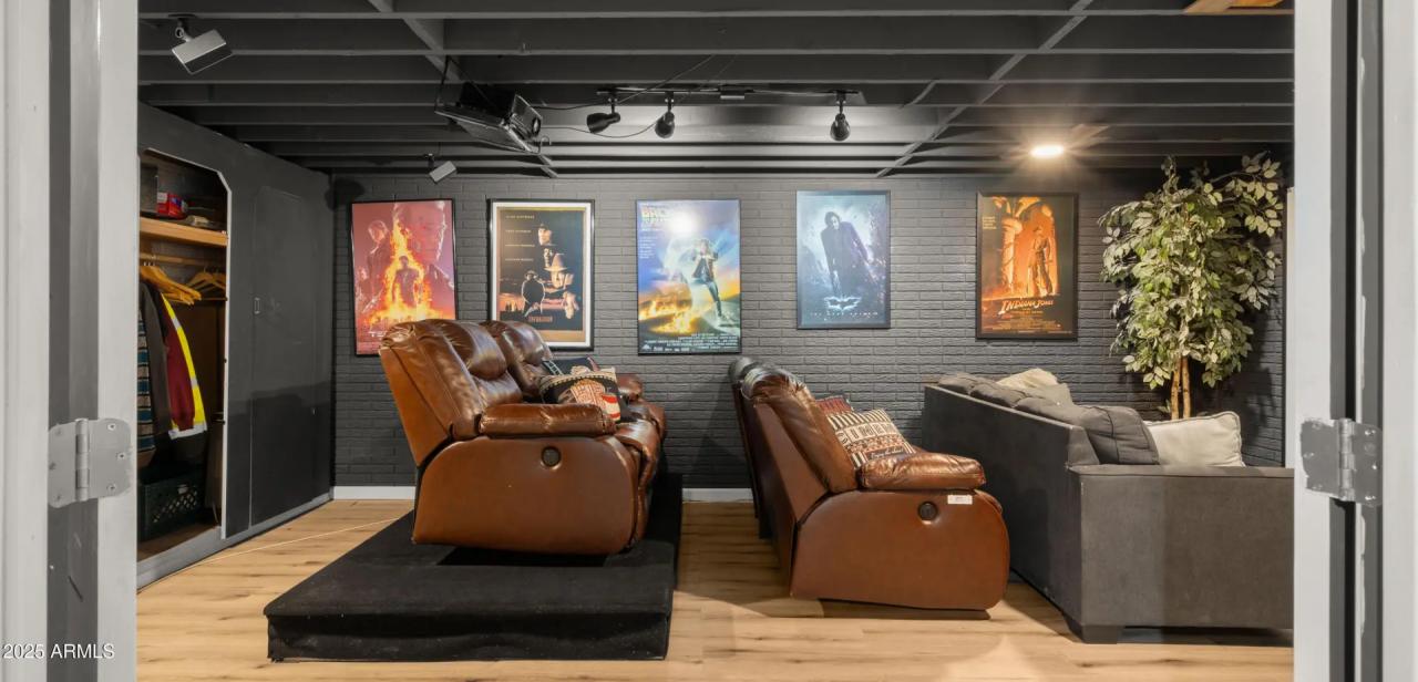 Real Estate Picture 18