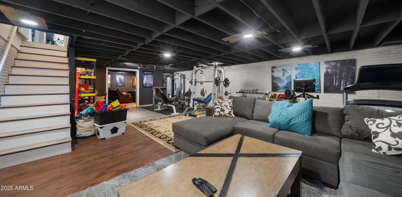 Real Estate Picture 21