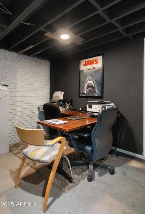 Real Estate Picture 23