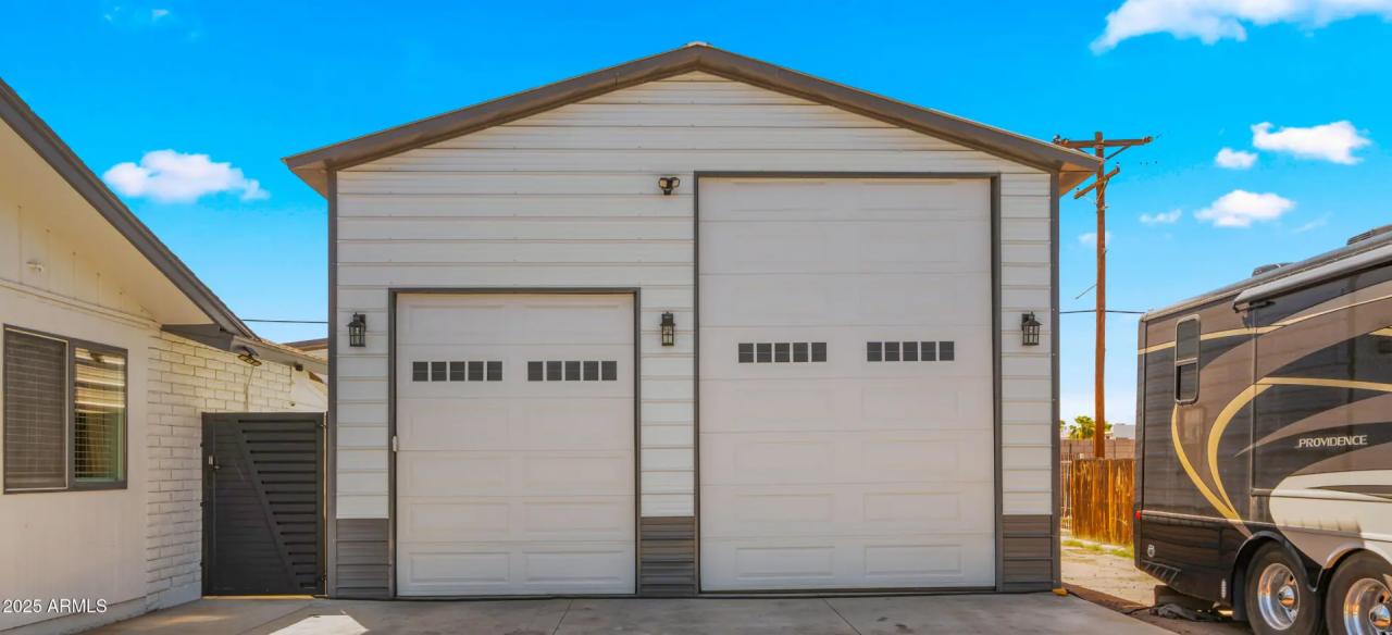 Real Estate Picture 15
