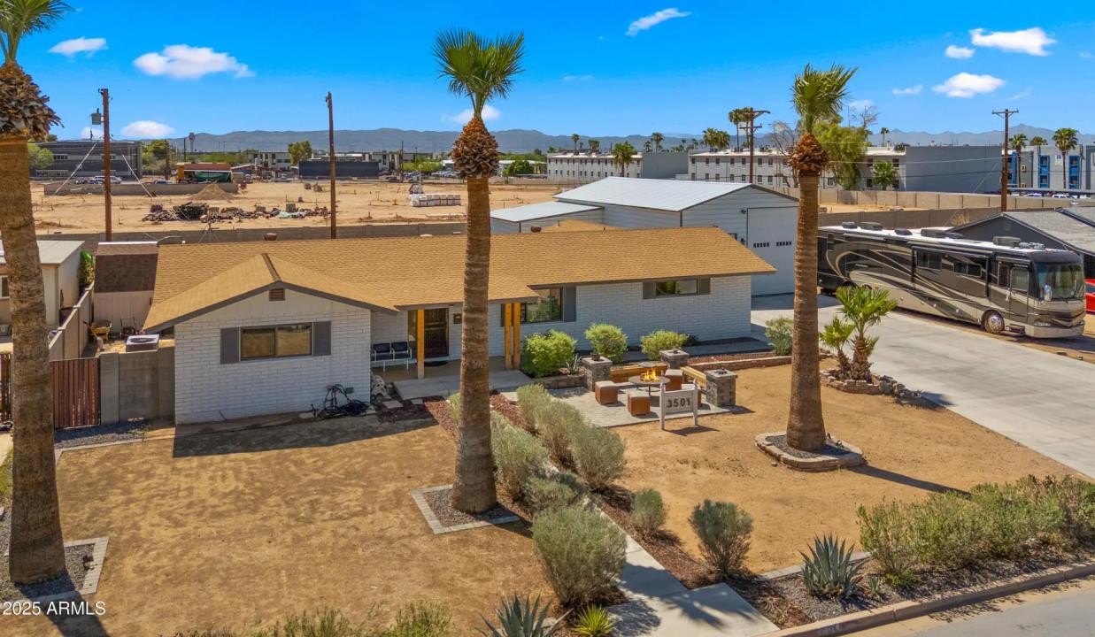 Real Estate Picture 14