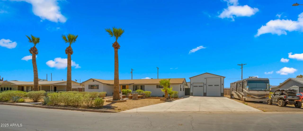 Real Estate Picture 12