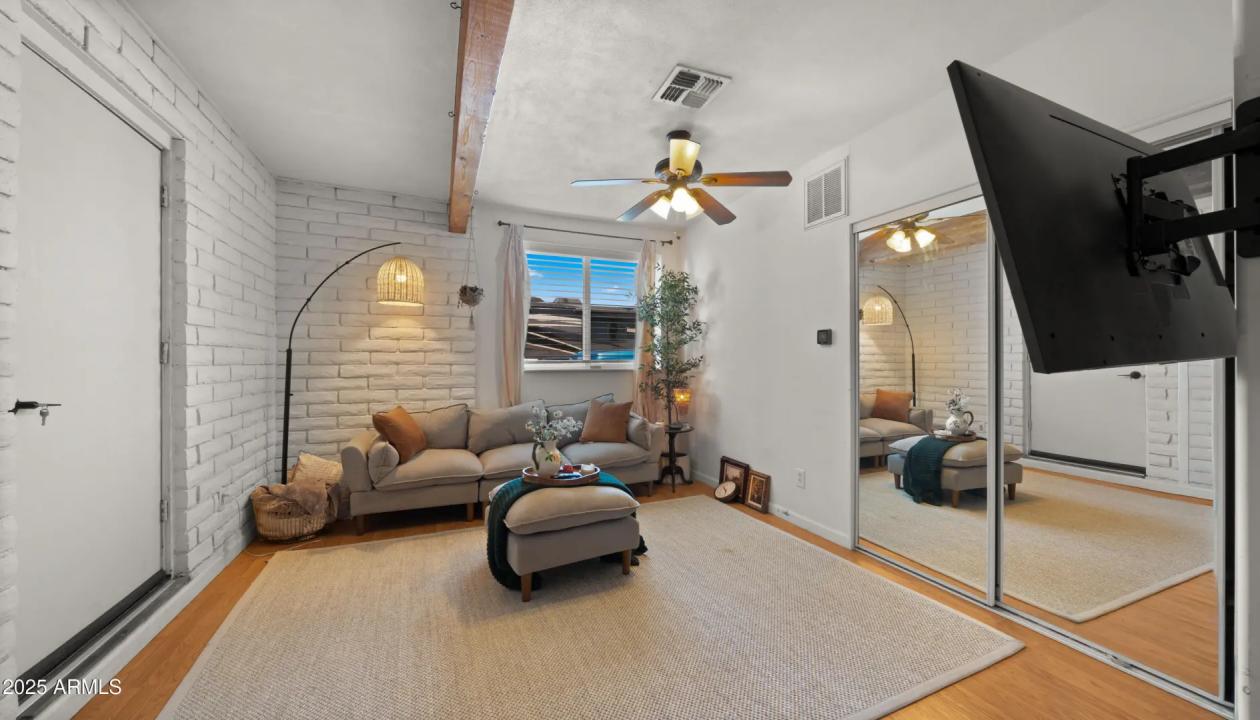 Real Estate Picture 28