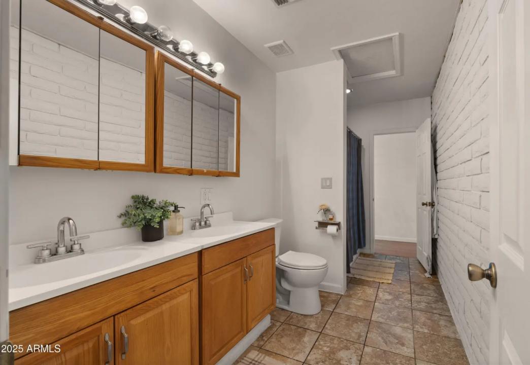 Real Estate Picture 31