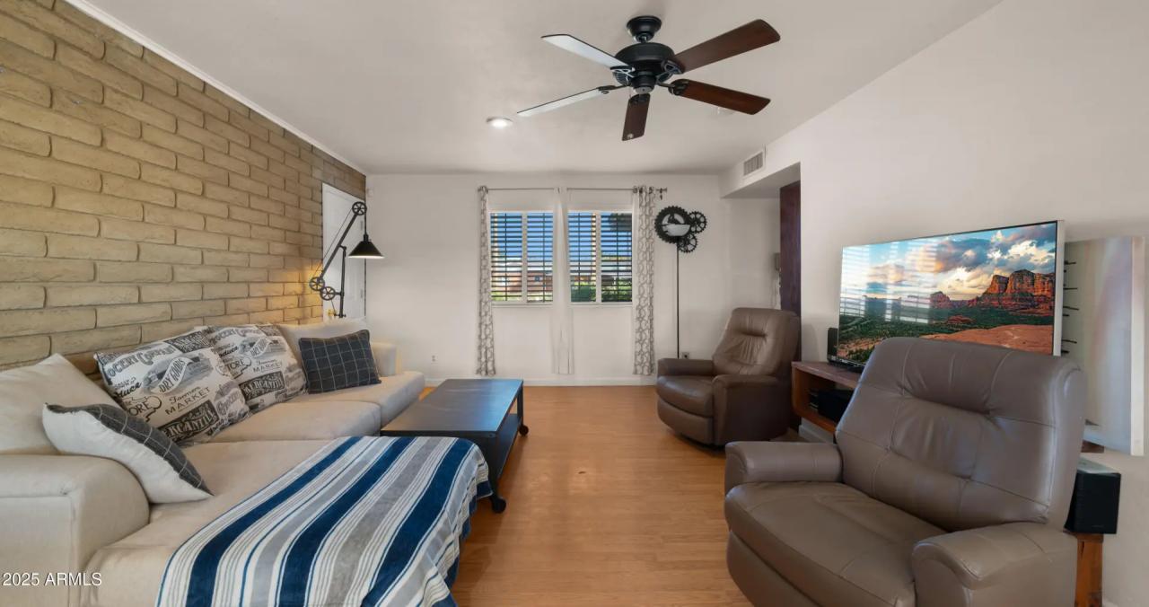 Real Estate Picture 27
