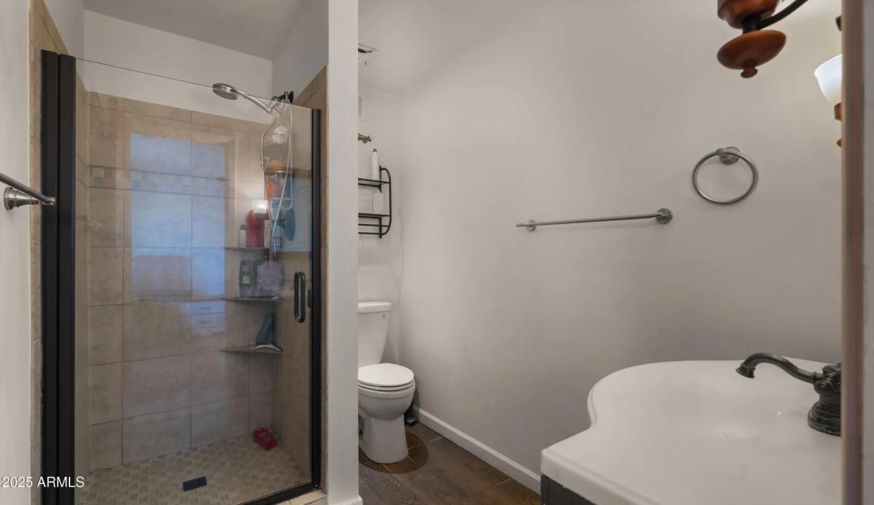 Real Estate Picture 37
