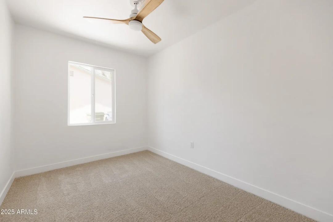 Real Estate Picture 37