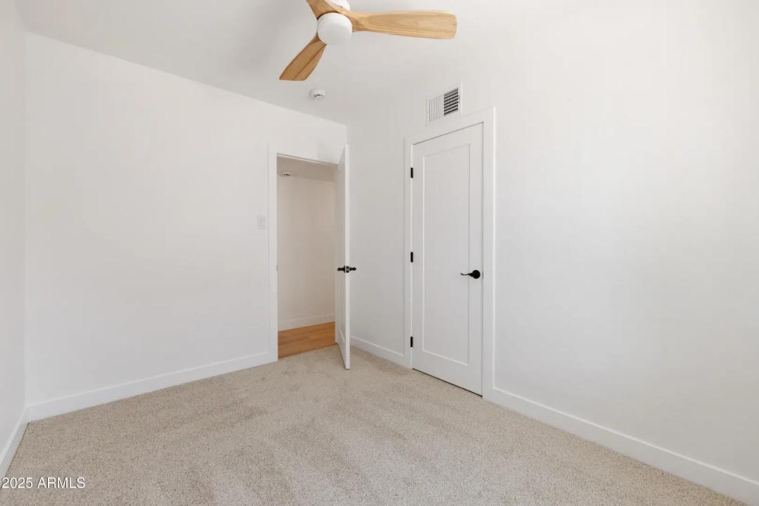 Real Estate Picture 38