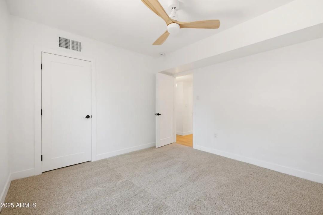 Real Estate Picture 40