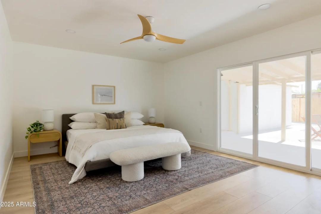 Real Estate Picture 24