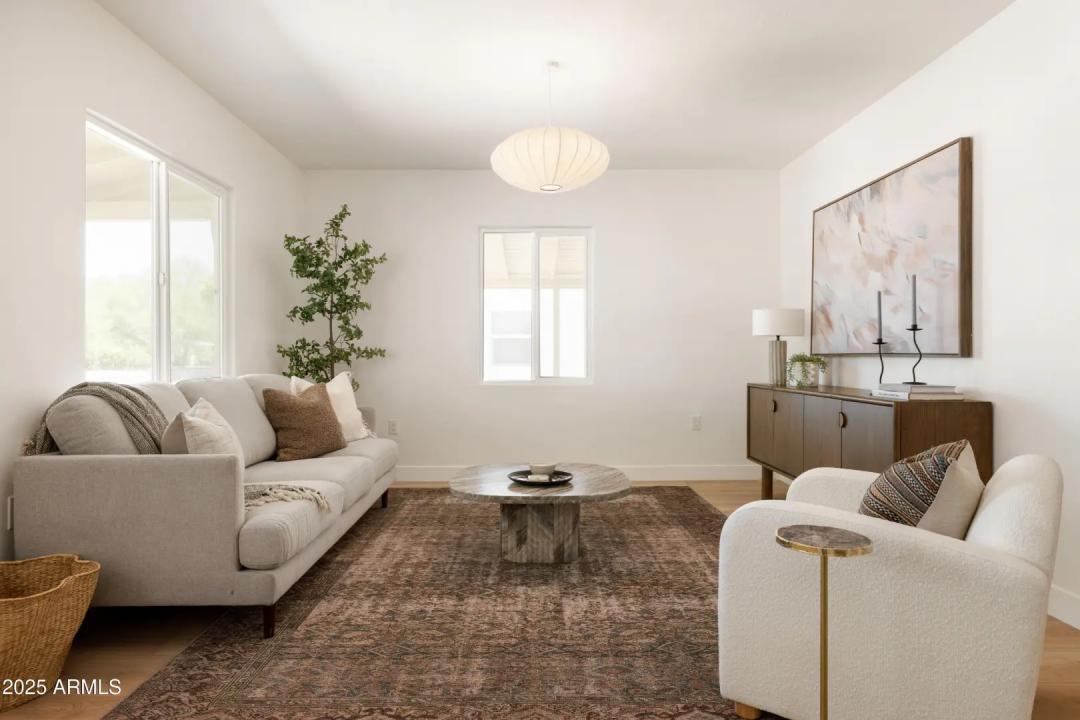 Real Estate Picture 9