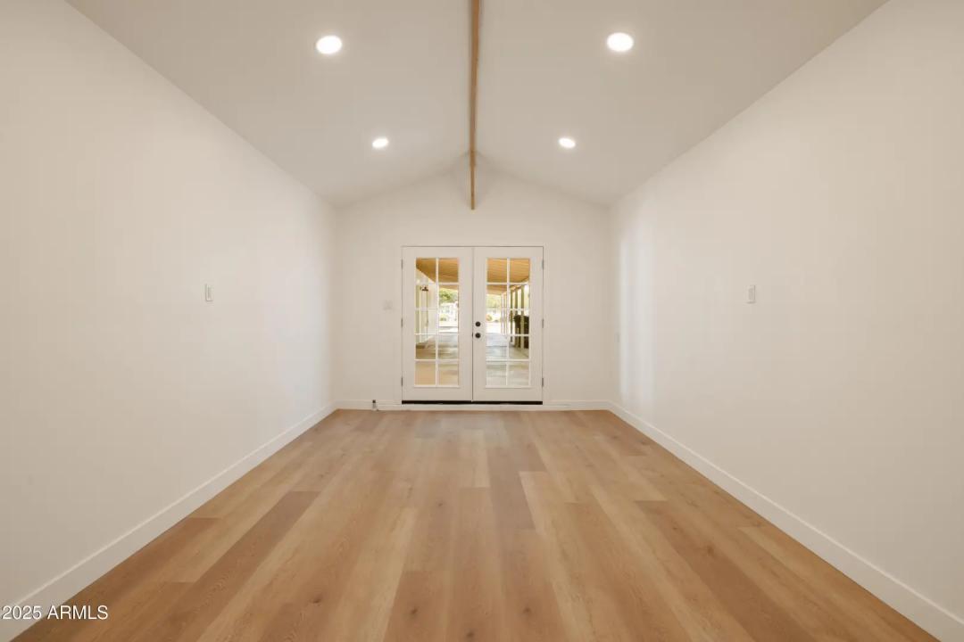 Real Estate Picture 43