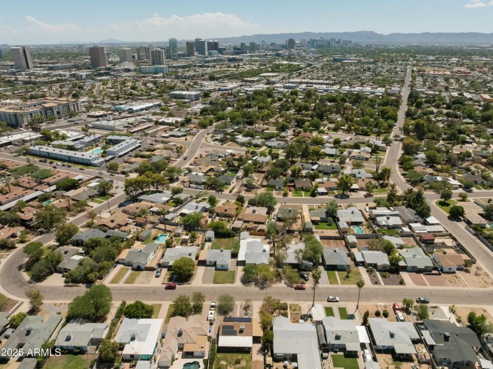 Real Estate Picture 48