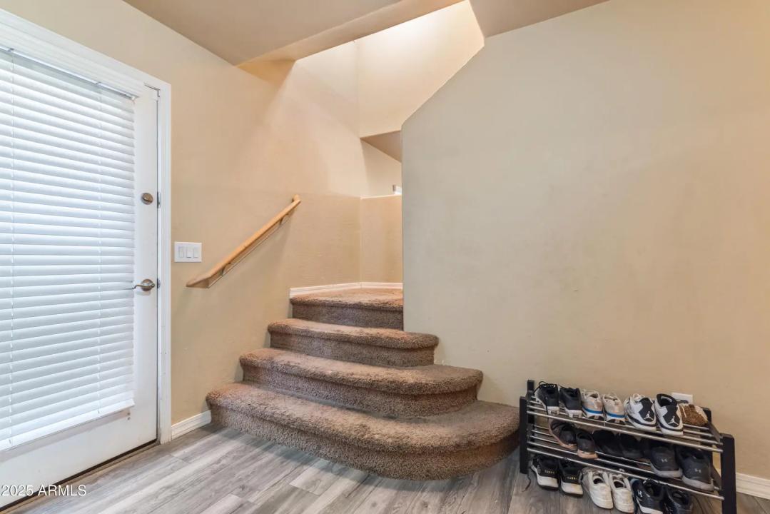 Real Estate Picture 14
