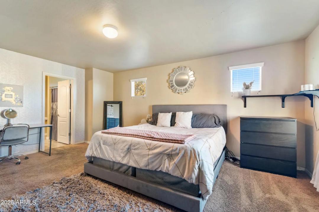 Real Estate Picture 22